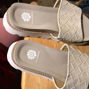 Yellow Box sandals Size 7 -selling asis
